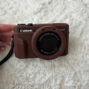 Canon G7X Mark II